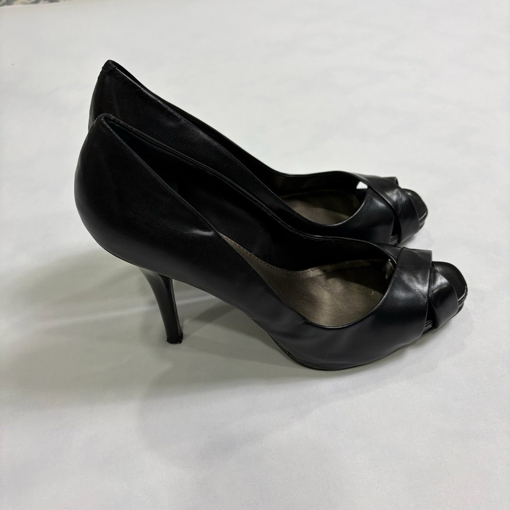 Nine West Jakoby Leather Peep Toe Heels Women's Size 11 M Black Pumps